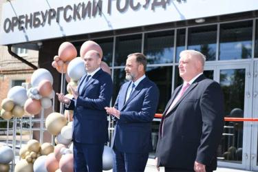 Врио губернатора Оренбуржья Евгений Солнцев отметил важность нового корпуса Оренбургского медуниверситета для подготовки врачей