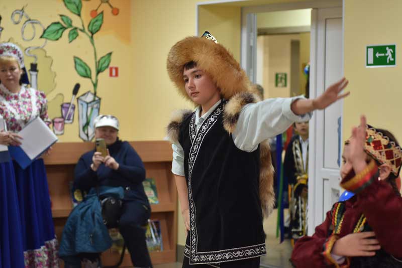 На вечере в Библиотеке семейного чтения Новотроицка сумели заинтересовать всех гостей