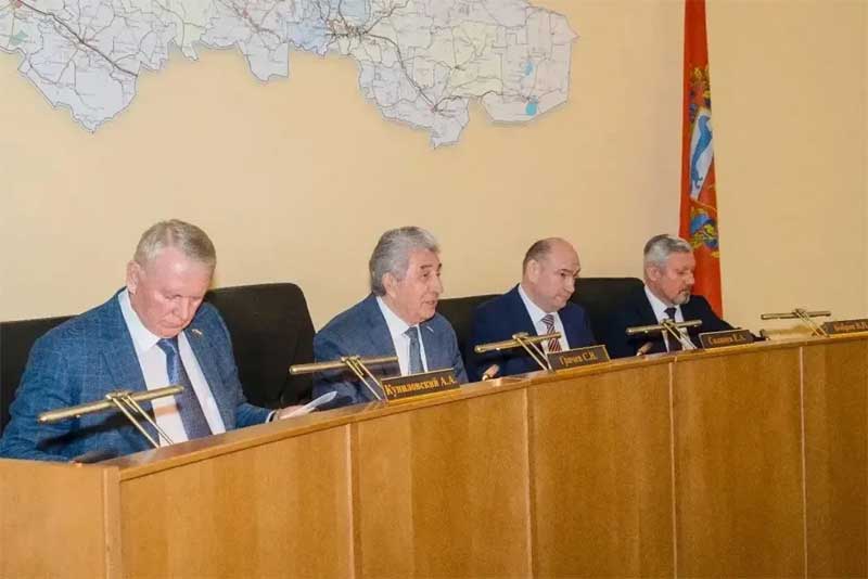 В Оренбуржье расширился перечень региональных наград: это знак отличия «За трудовую доблесть»