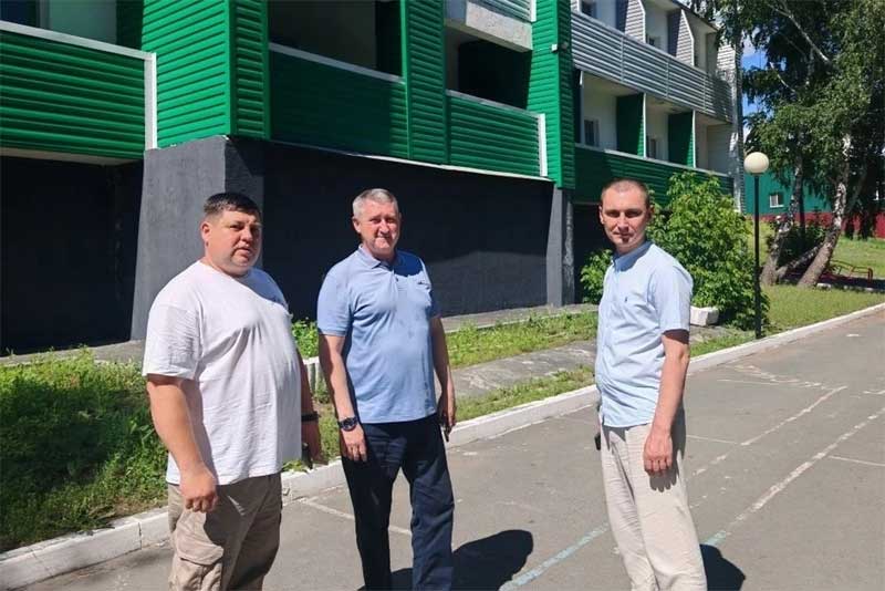 В новотроицком оздоровительном лагере «Чайка» готовятся ко второй  смене, а в «Роднике» -  продолжается первая