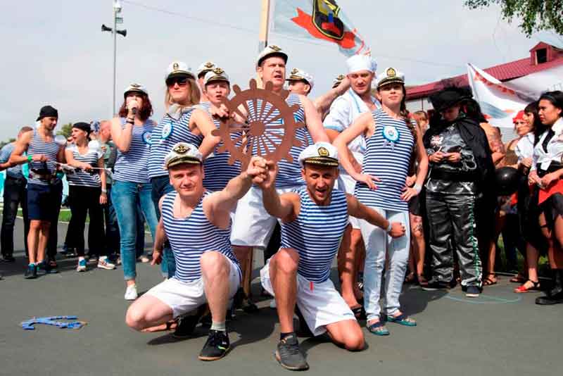 Молодые работники «Уральской Стали» приняли участие в корпоративном профсоюзном фестивале