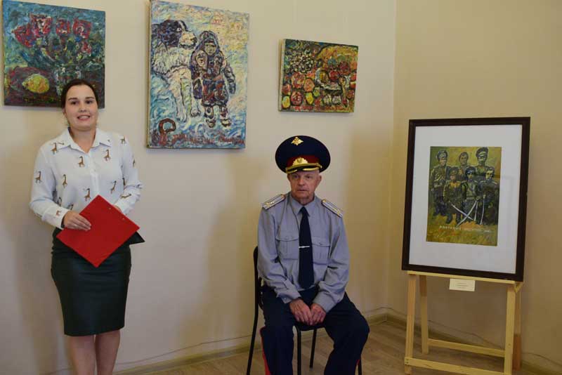 Выставка новотроицкого художника Анатолия Кашигина работает в Оренбурге