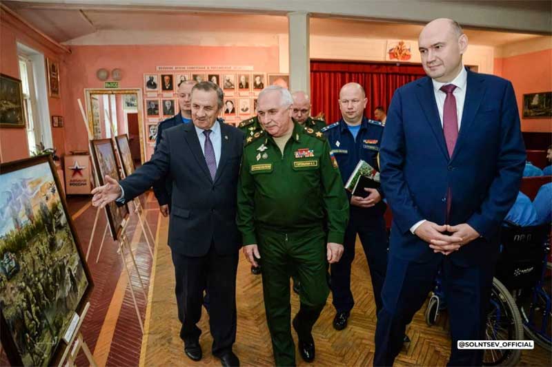 Евгений Солнцев встретился с заместителем Министра обороны РФ Виктором Горемыкиным