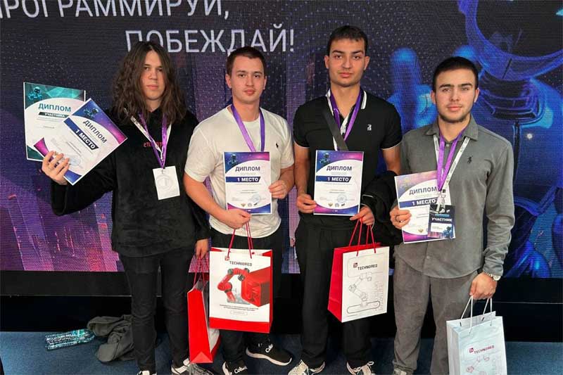 Команда Оренбургской области завоевала два золота и два серебра на Всероссийском турнире по робототехнике