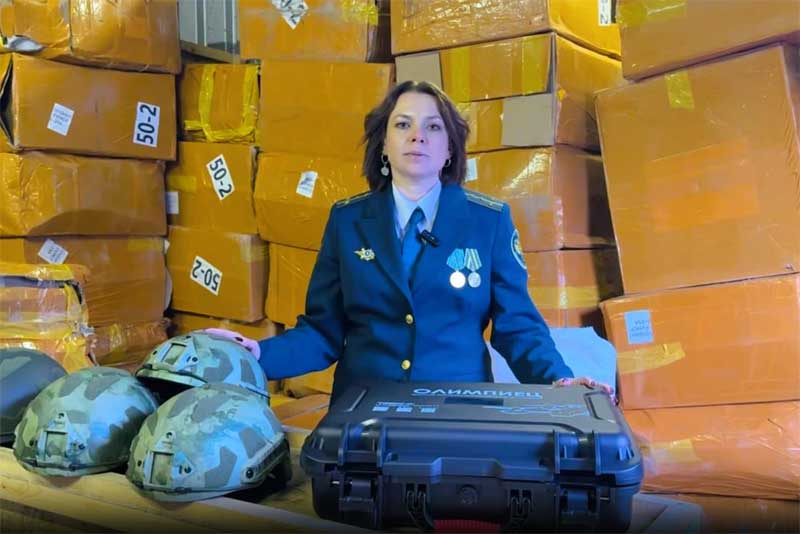 Оренбургские пограничники отправили конфискованные дроны и шлемы бойцам СВО