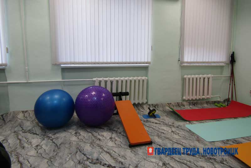 В Новотроицке открыли Центр общения представителей старшего поколения «Стальное долголетие»