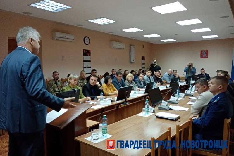 Олег Папунин избран главой Новотроицка