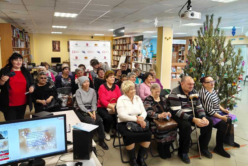 В модельной Библиотеке семейного чтения Новотроицка провели «Новогоднюю перезагрузку»