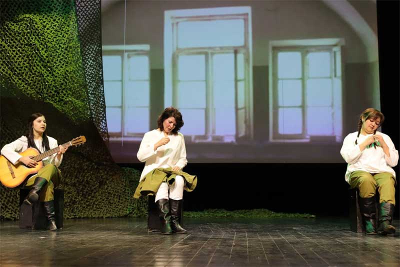 В Оренбуржье наградили финалистов регионального этапа окружного фестиваля «Театральное Приволжье»