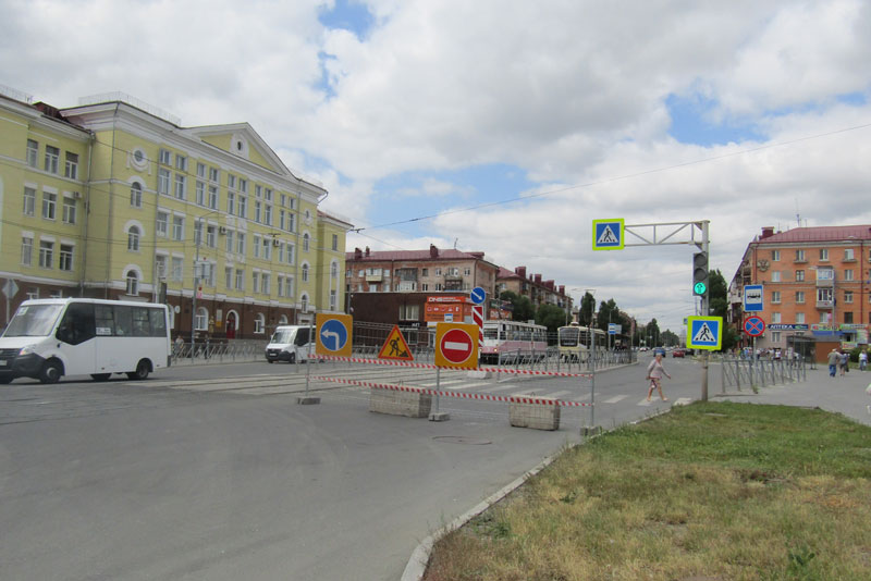 На улице Советской ограничили движение транспорта
