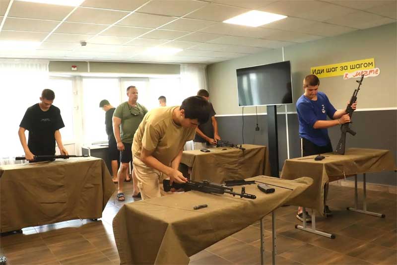 Оренбургские юнармейцы станут участниками окружных военно-патриотических сборов «Гвардеец»