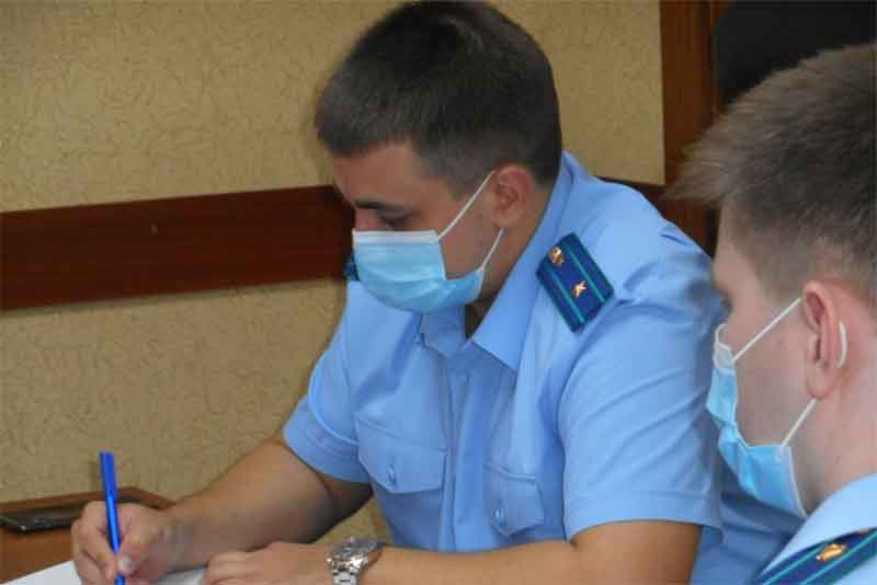 Прокурор Новотроицка Андрей Волков провел межведомственное совещание по вопросам обращения с твердыми коммунальными отходами