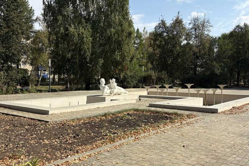 В Кувандыке завершается второй этап благоустройства сквера ДК «Криолит»