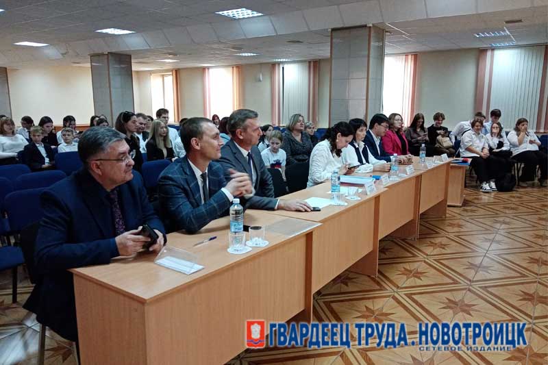 В Новотроицке разыграли призовой фонд в 800 тысяч рублей для победителей муниципального конкурса