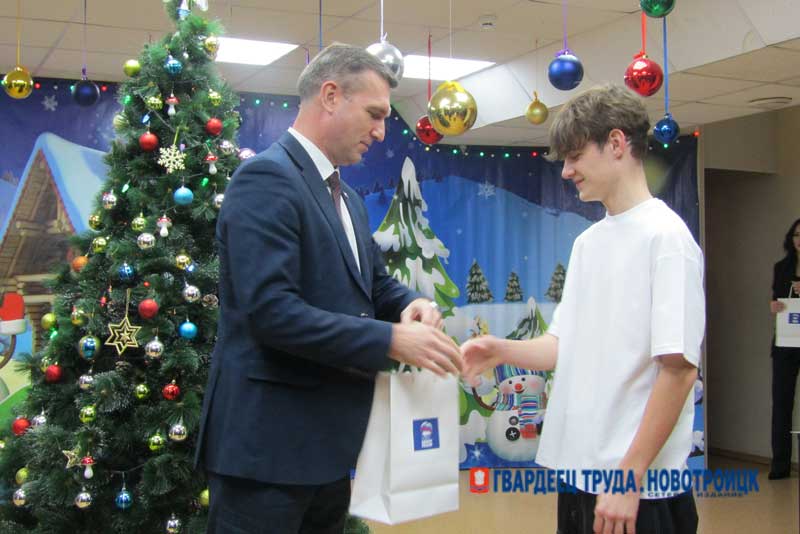 Под Новый год исполнились заветные желания юных новотройчан