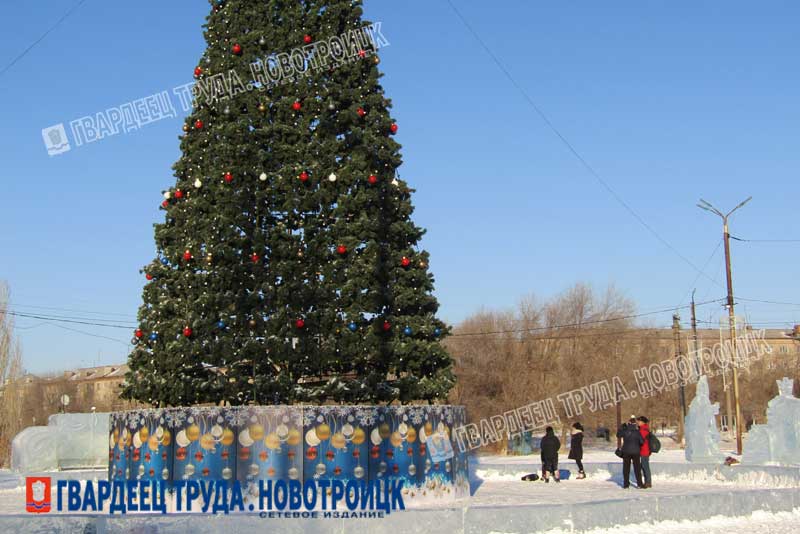 Новотройчанам рассказали, как сделать Новый год безопасным для детей