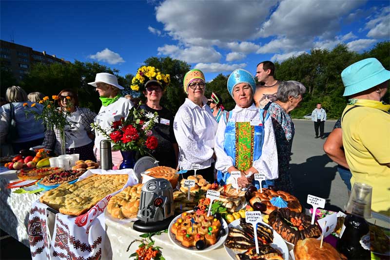 «Добрым людям на загляденье»: в Новотроицке прошёл ежегодный конкурс садоводов-любителей